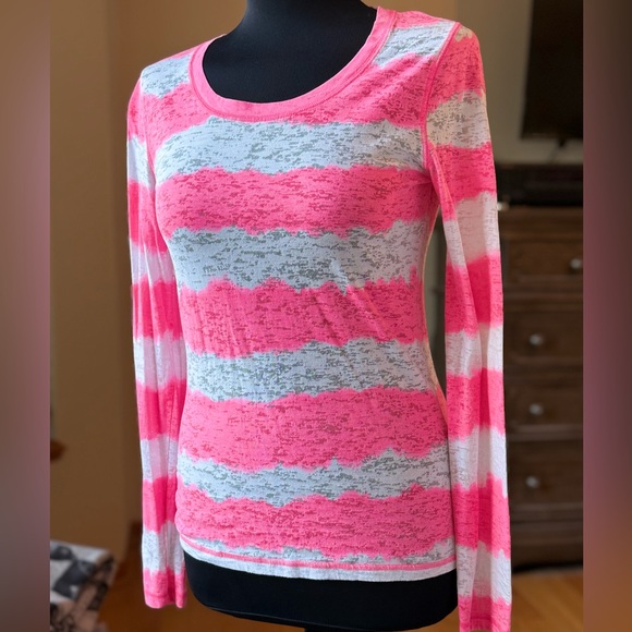 Nollie Pink and White “Burnout” Long Sleeve Tee Size Medium - Picture 1 of 3
